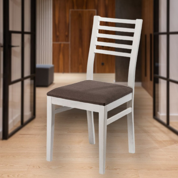 Chair Noa Lelièvre