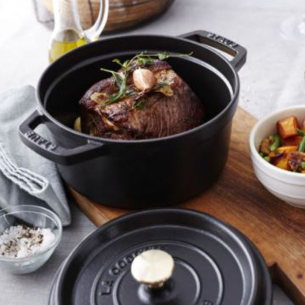 High round casserole cocotte Staub 24cm - 3 colors