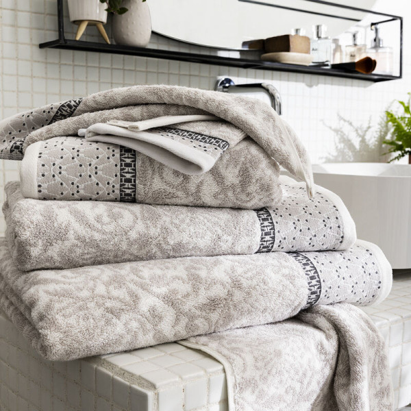 Serviette de bain Le Jacquard français Charme - 3 coloris 2 dimensions