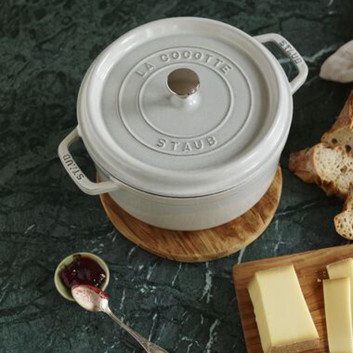 Staub Cocotte 24 cm - 8 colors