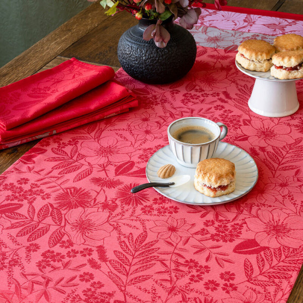 Le Jacquard Français Cotton Cottage table runner - 3 colors